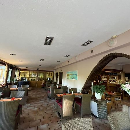 Готель Restaurant Yamas Im Haus Waldesruh Неттеталь Екстер'єр фото